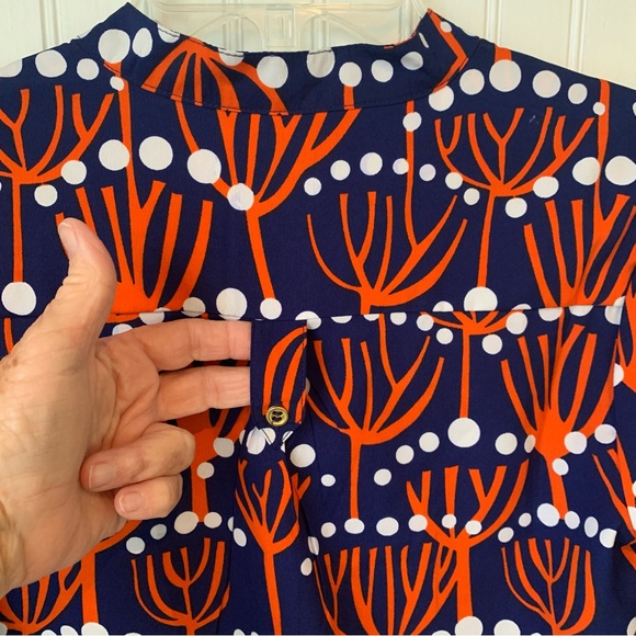 Buckhead Betties (S) V-Neck 3/4 button down neckline; long sleeve or 3/4 length - Picture 7 of 8